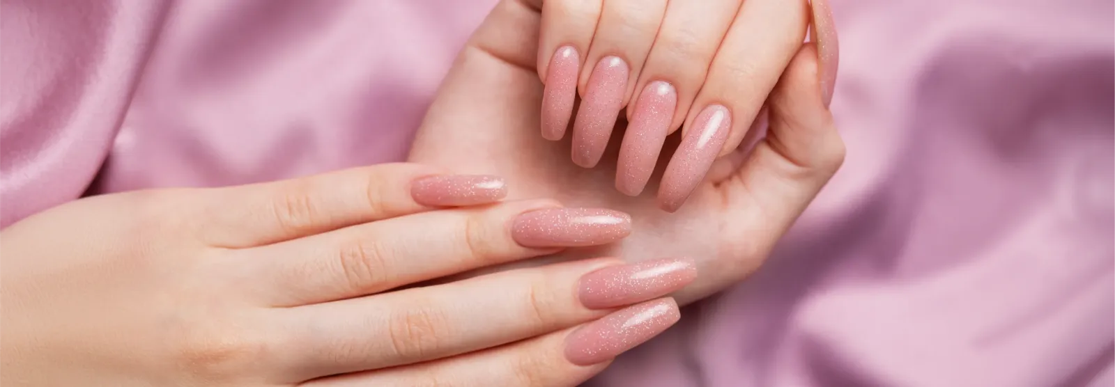 Uñas de gel y acrílico